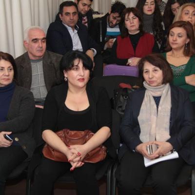 «Qaçaq qocalar» tamaşasının yaradıcı heyətinin media nümayəndələri ilə görüşü