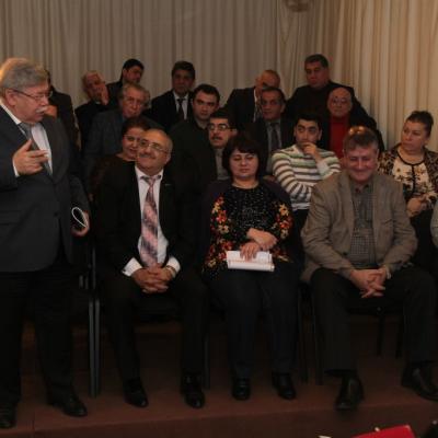 «Qaçaq qocalar» tamaşasının yaradıcı heyətinin media nümayəndələri ilə görüşü